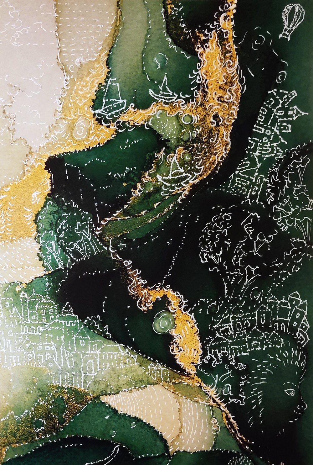 Finished plate in green and gold