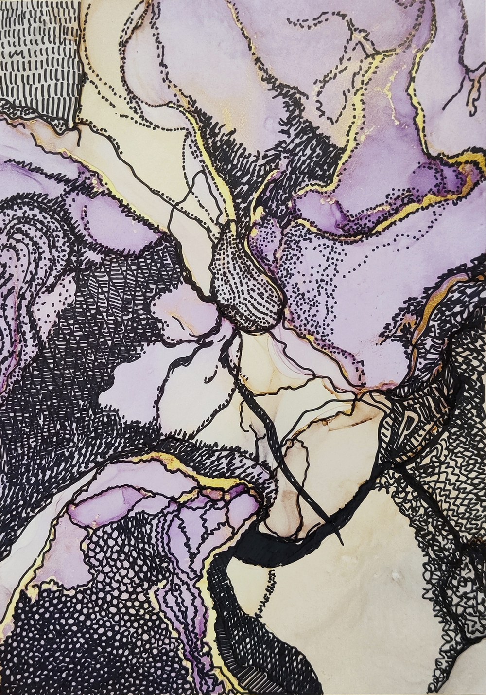 Finished plate in purple and gold